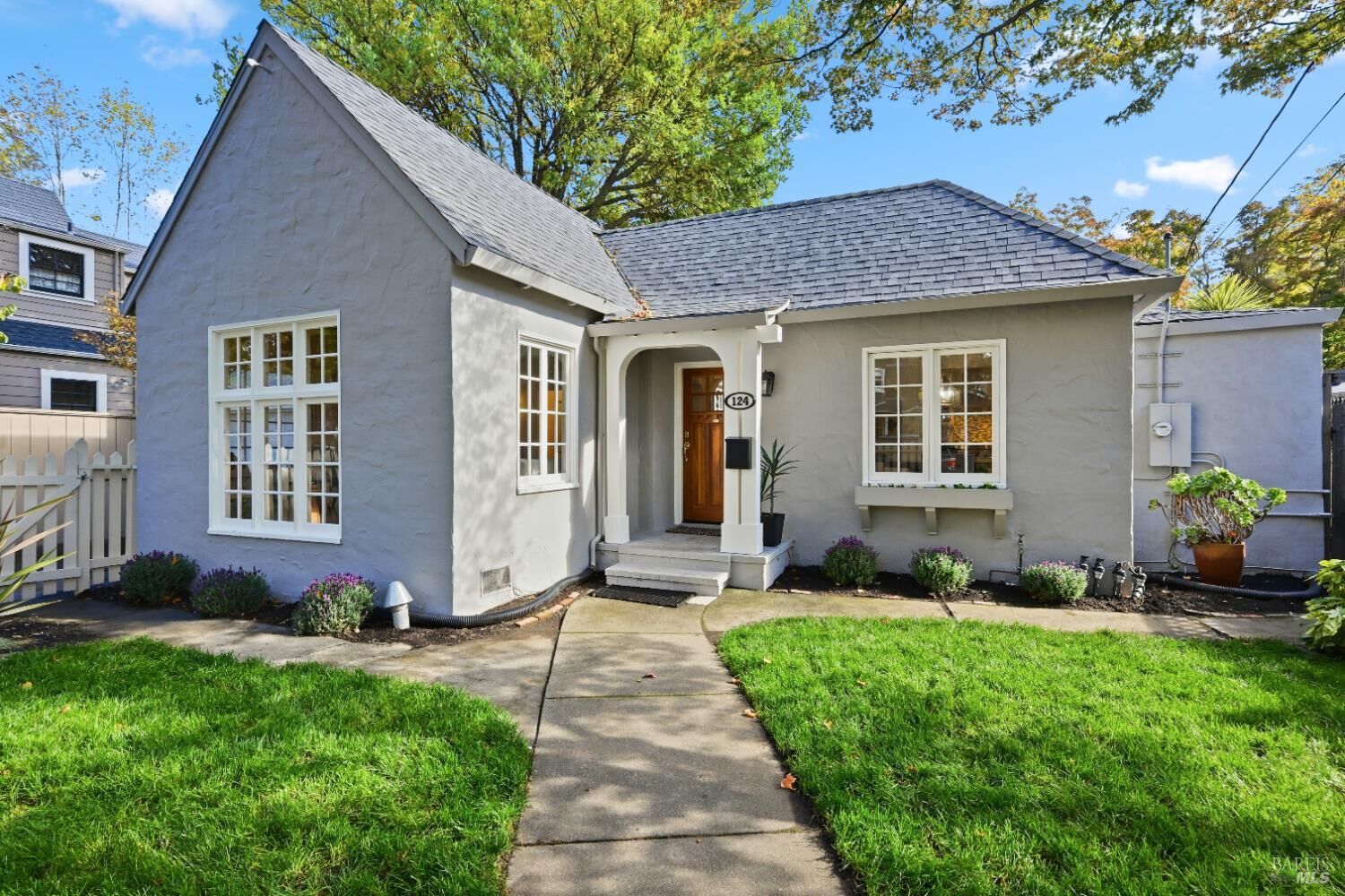 Property Photo:  124 Saunders Avenue  CA 94960 