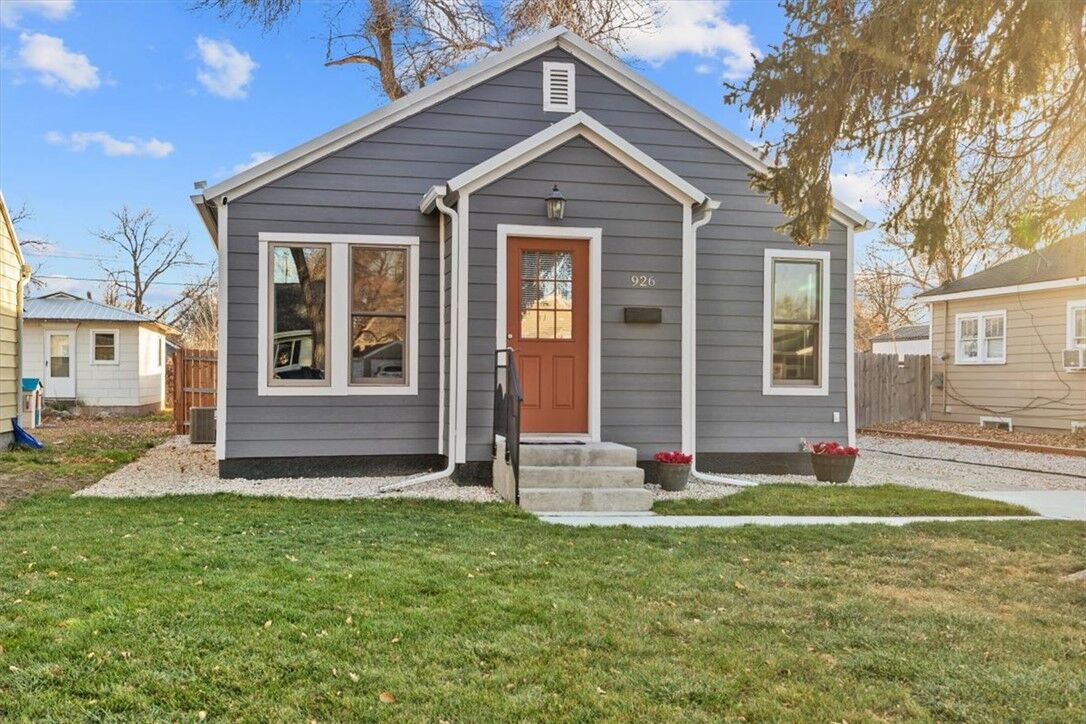 Property Photo:  926 Terry Avenue  MT 59101 