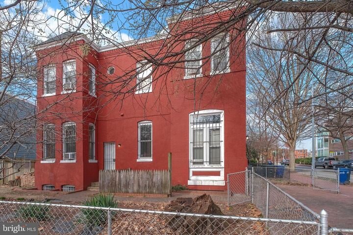 Property Photo: 300 P Street NW DC 20001