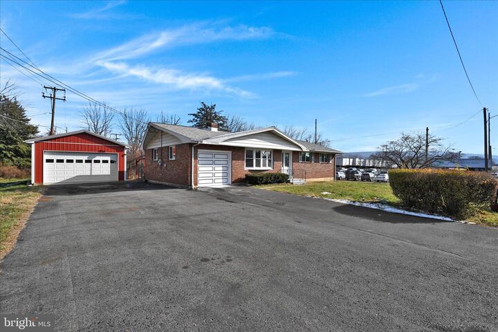 Property Photo:  3005 Garfield Avenue  PA 19605 