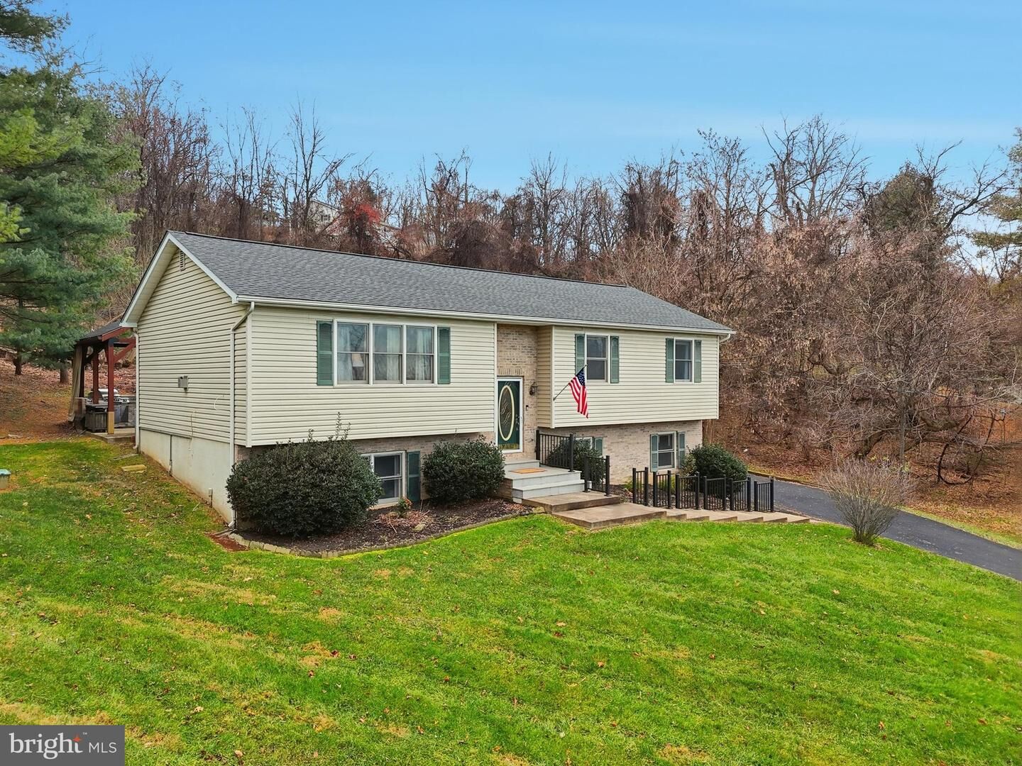 Property Photo:  1073 Mountain Heights Road  VA 22630 