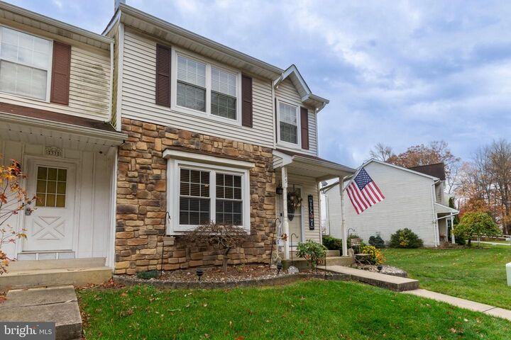 Property Photo:  35 Dunmoor Ct S  NJ 08690 