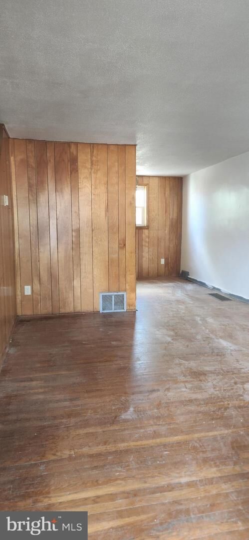 Property Photo: 2019 Delmar Drive PA 19032