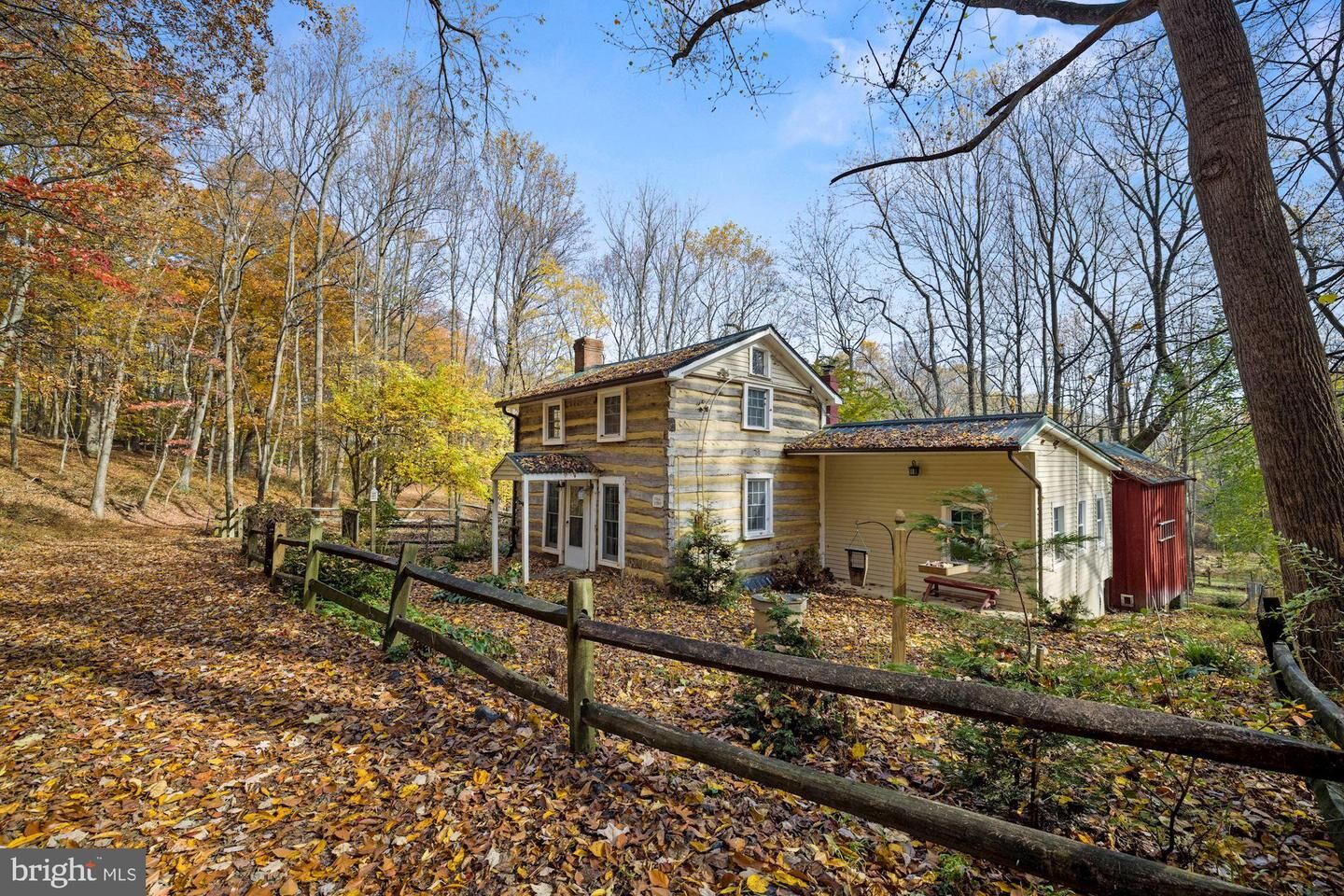 Property Photo: 41788 Stumptown Road VA 20176