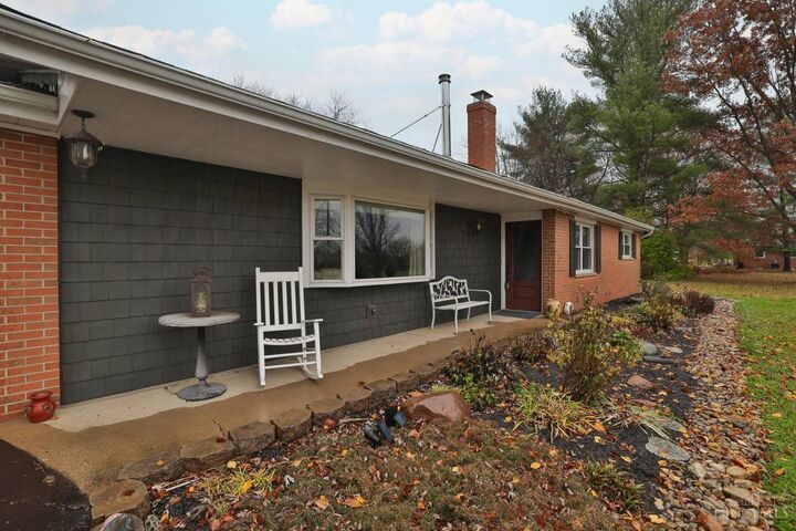 Property Photo: 3926 E Taylor School Road OH 45011