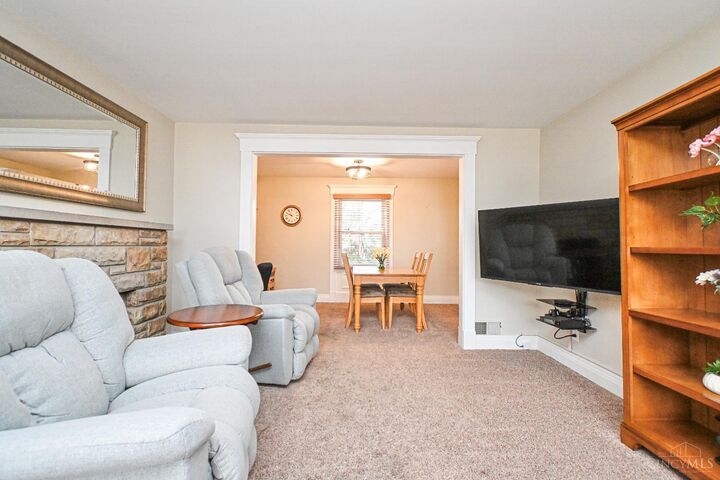 Property Photo: 3237 Wardall Avenue OH 45211