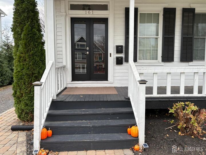 Property Photo:  161 W Cliff Street 2  NJ 08876 