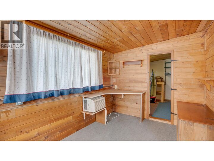 Property Photo: 5484 25 Avenue 61 BC V1T 7A8