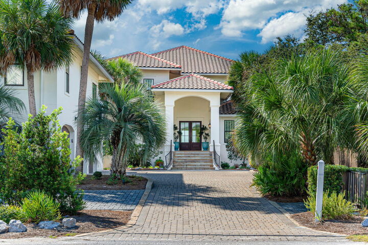 Property Photo: 4525 W County Hwy 30A FL 32459