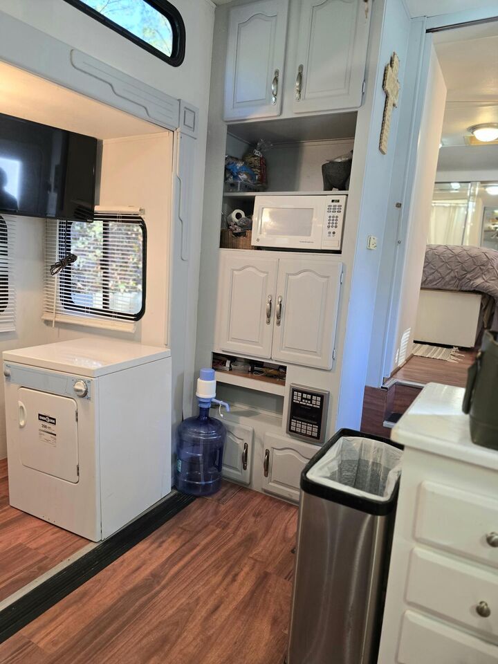 Property Photo:  261 E Jonquil Avenue  FL 32433 