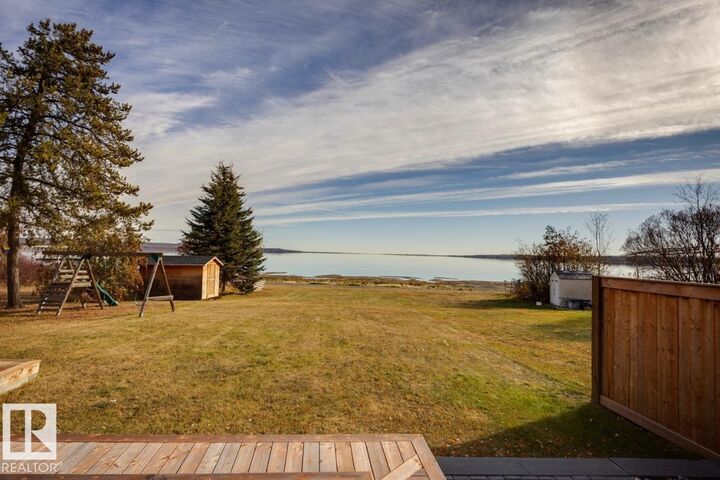Property Photo: 129 1 Avenue AB T0E 2B0