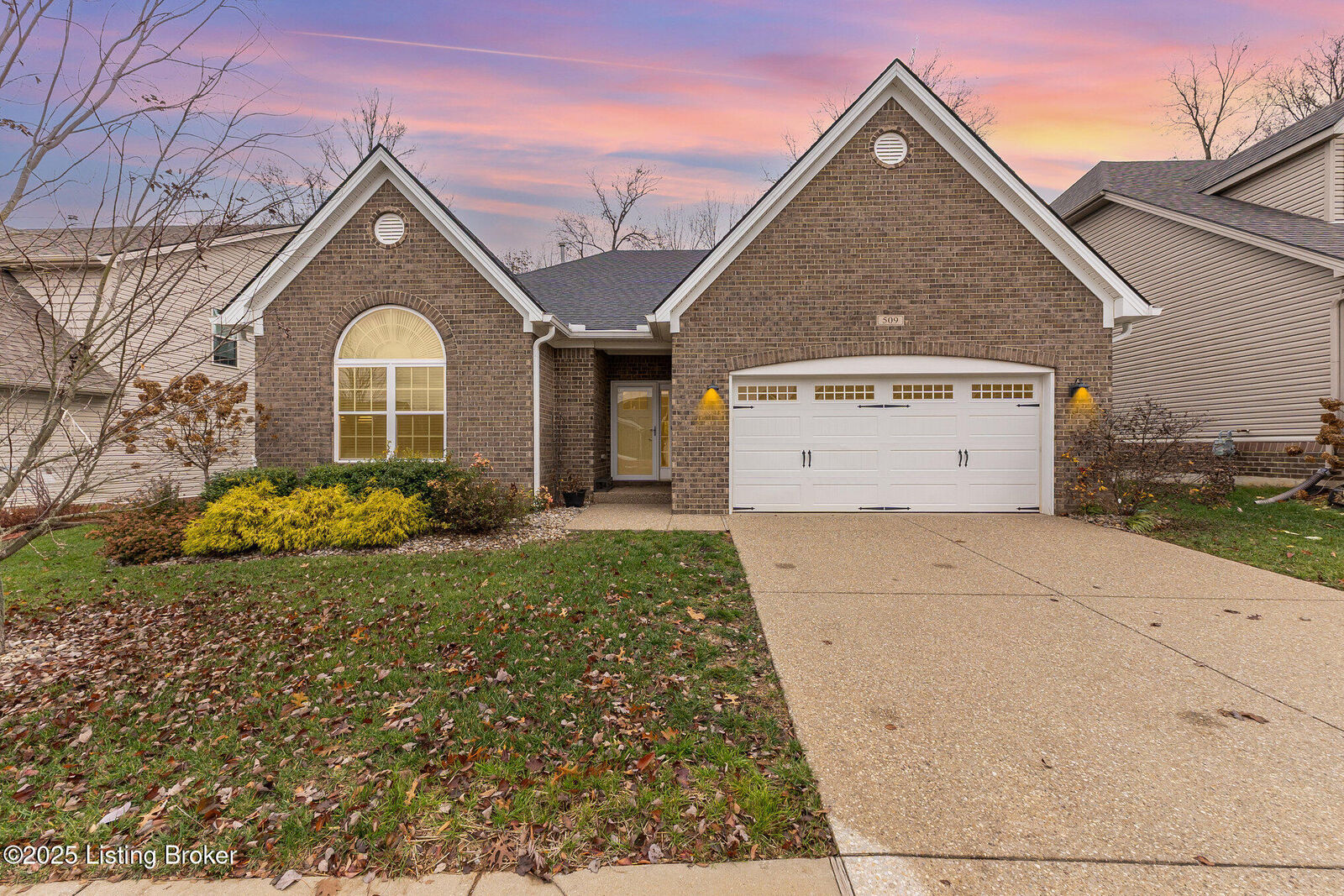 Property Photo: 509 Wooded Falls Rd KY 40243