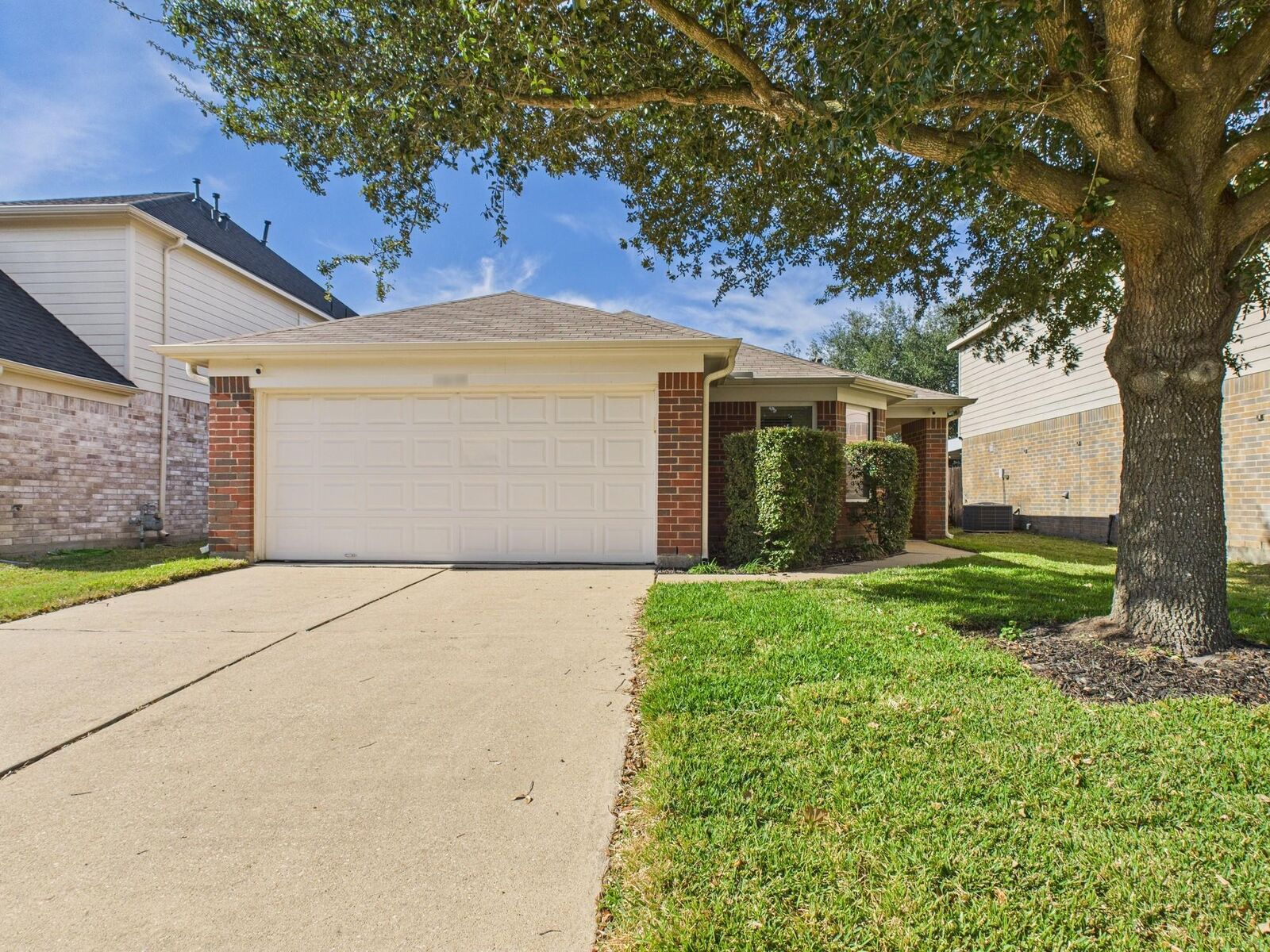 Property Photo: 5039 Ivy Fair Way TX 77449