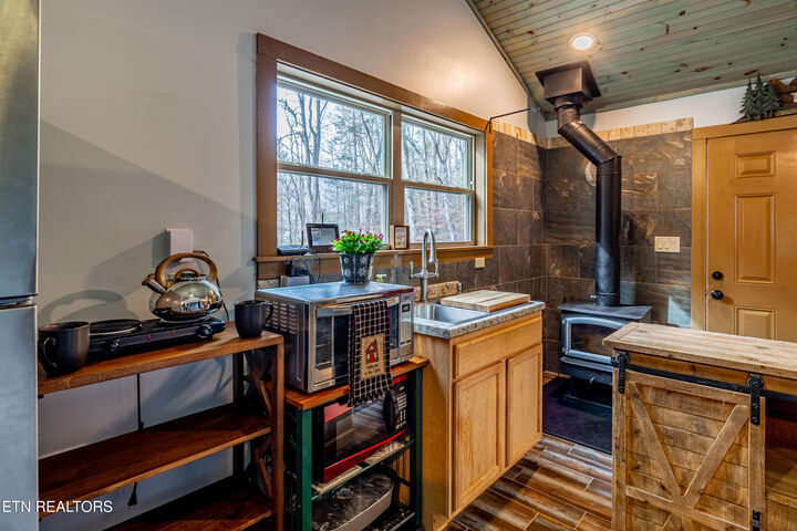 Property Photo:  5909 Old Walland Hwy  TN 37886 