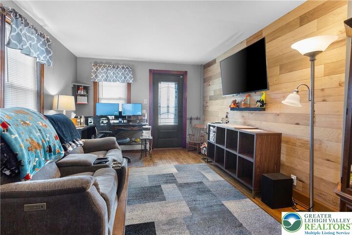 Property Photo: 455 Bushkill Center Road PA 18064