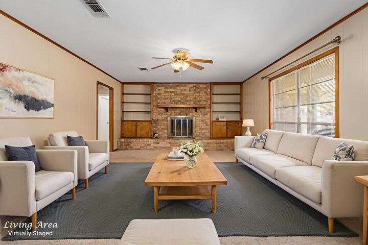 Property Photo:  112 Crosstimbers  TX 75904 