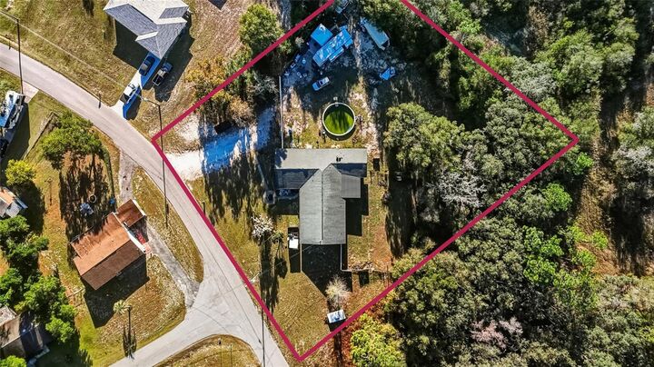 Property Photo: 6106 Idle A While Circle FL 33523