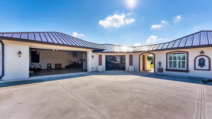 Property Photo: 646 Boundary Boulevard FL 33947