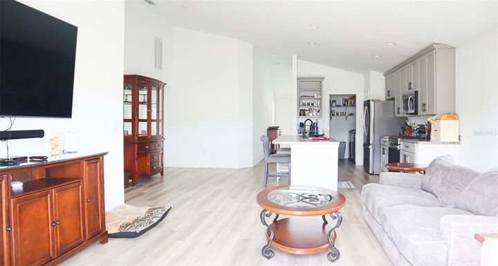 Property Photo:  1317 Kestrel Court  FL 33825 