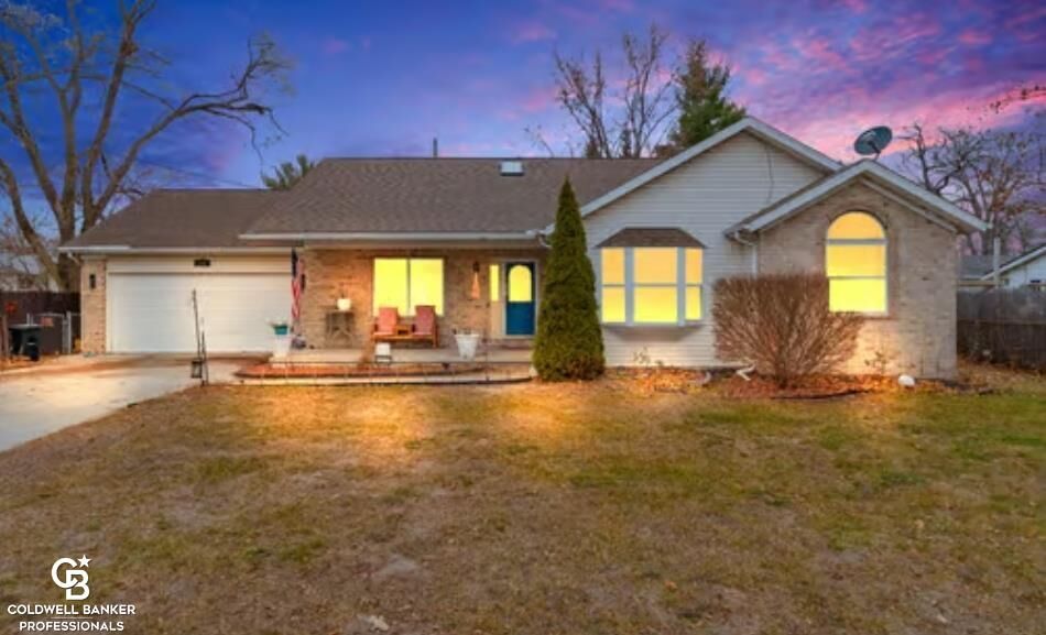 Property Photo:  2215 Hancock Street  MI 48060 