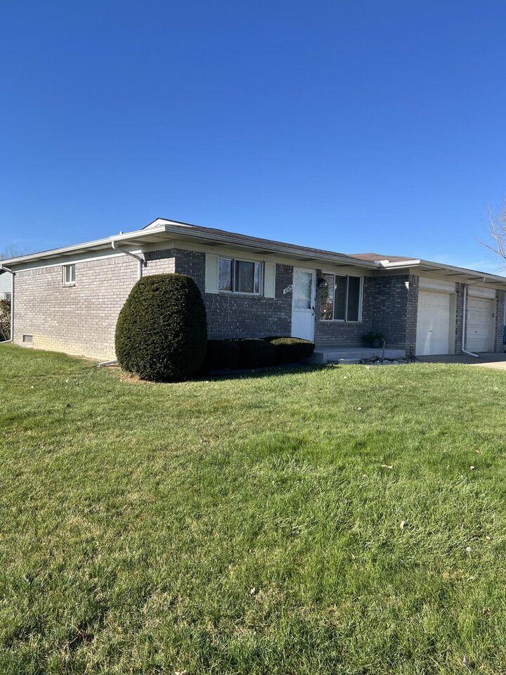 Property Photo: 47479 Lizabeth Drive MI 48047