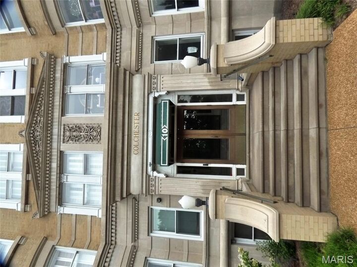 Property Photo:  10 N Kingshighway Boulevard 3cs  MO 63108 