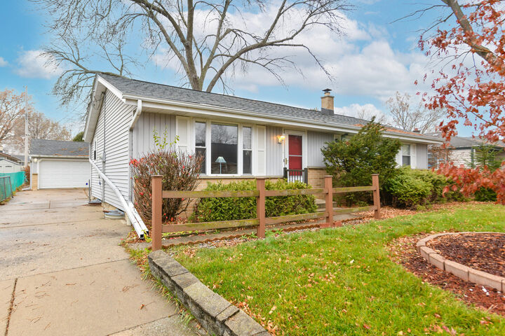 Property Photo:  6369 N 101st St  WI 53225 