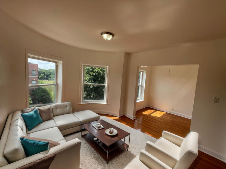 Property Photo: 5123 S Indiana Avenue 2 IL 60615