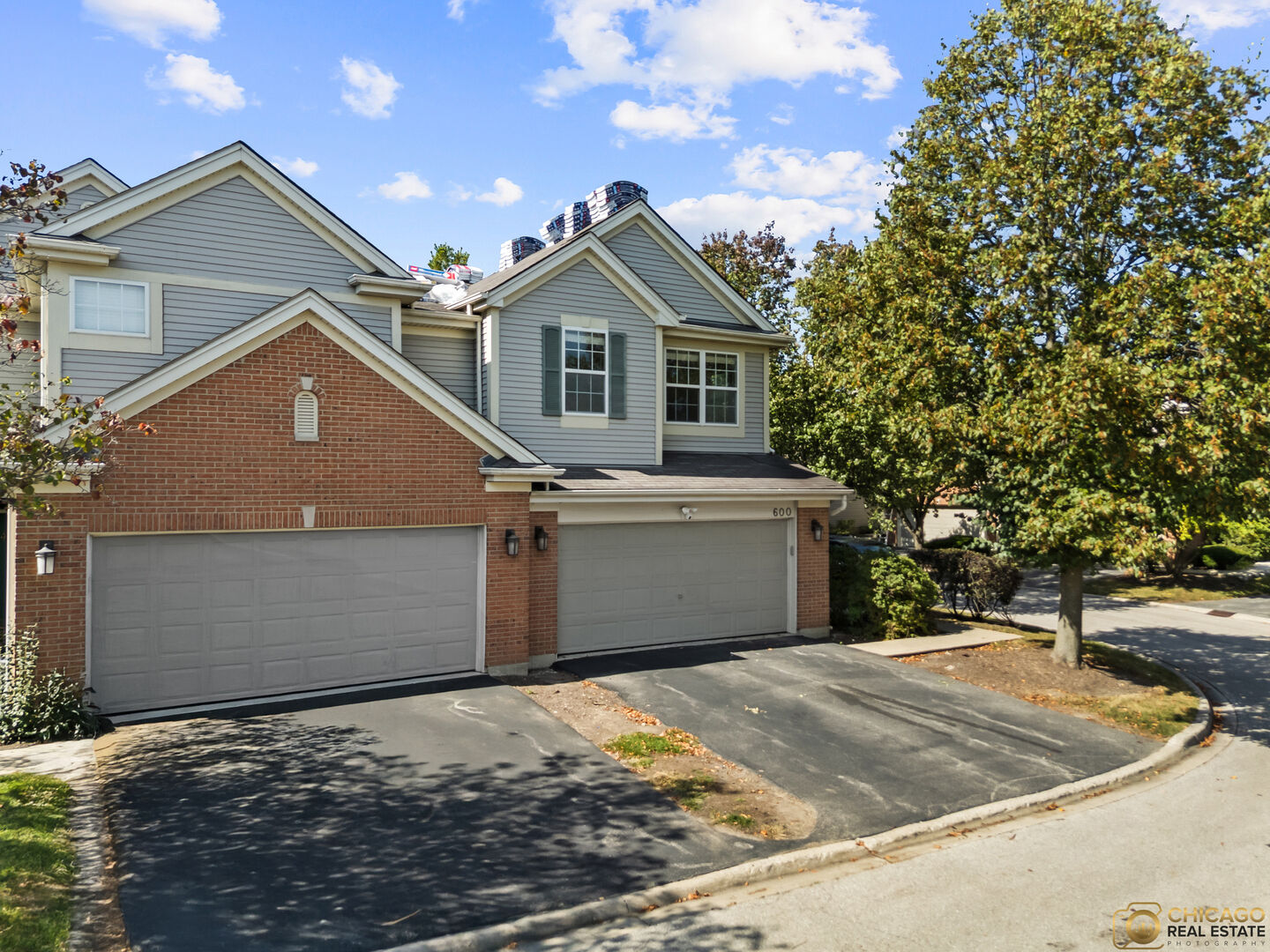 Property Photo:  600 Creekside Circle 600  IL 60031 