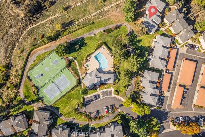 Property Photo:  2572 Avenida Del Vista #M102  CA 92882 