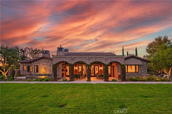 Property Photo:  34965 Via Del Ponte  CA 92592 