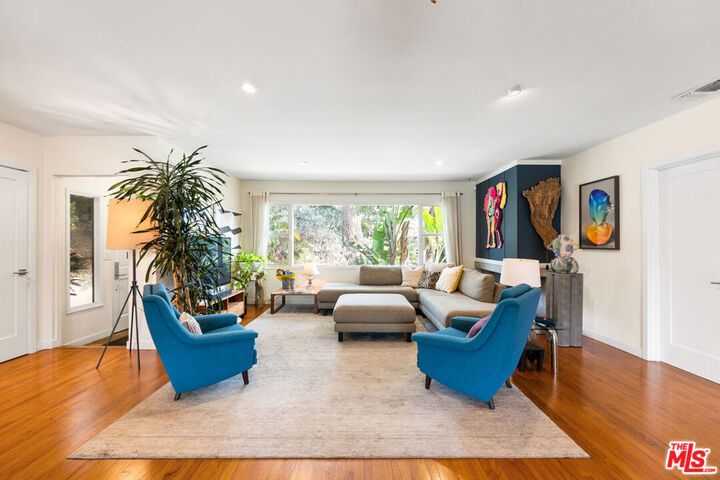 Property Photo:  2316 Laurelmont Place  CA 90046 