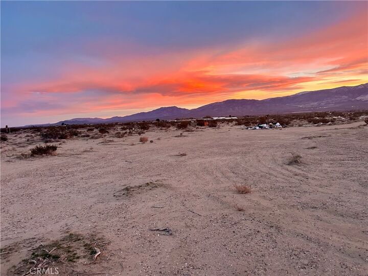 Property Photo: 30 Rodeo CA 92356