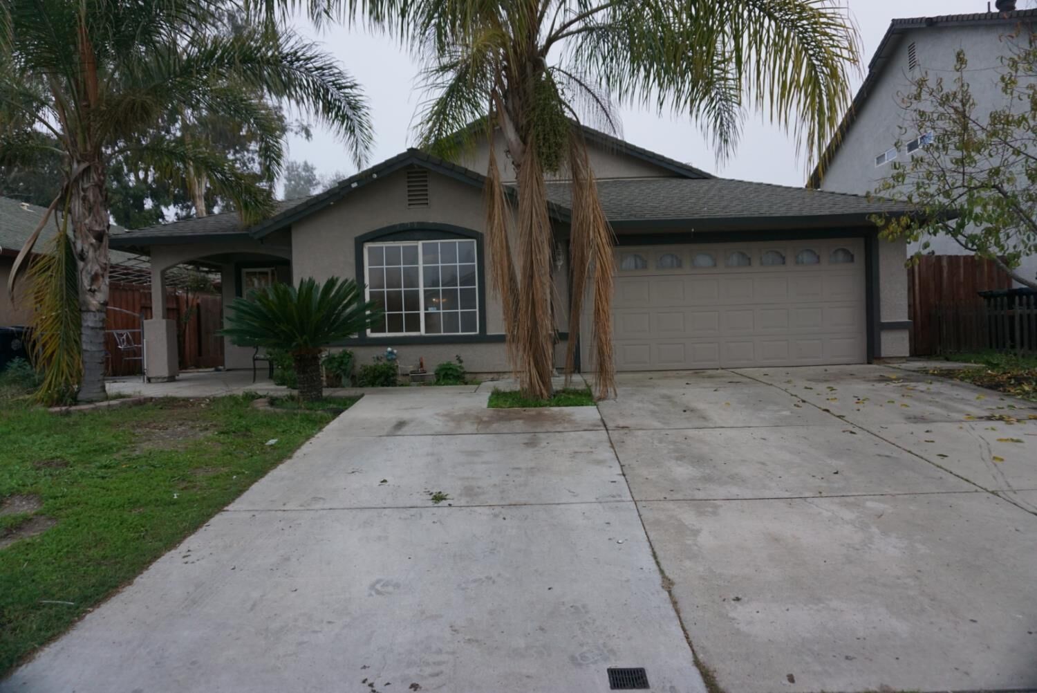 Property Photo: 12 Caswell Court CA 95838