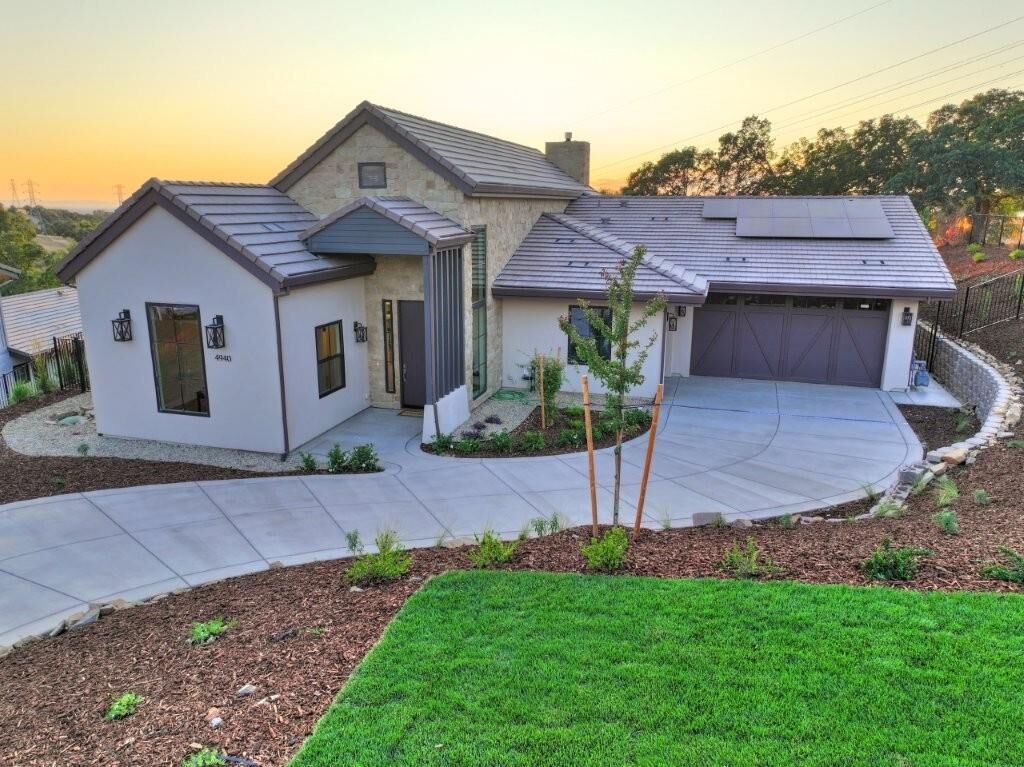 Property Photo: 4940 Greyson Creek Drive CA 95762