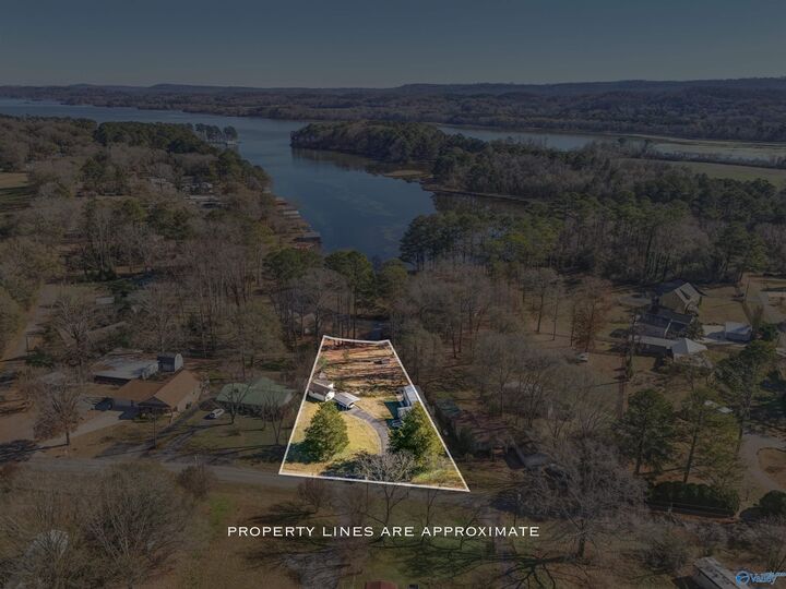 Property Photo:  280 Vaughn Circle  AL 35976 