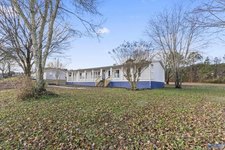 Property Photo: 1051 Steger Road AL 35759