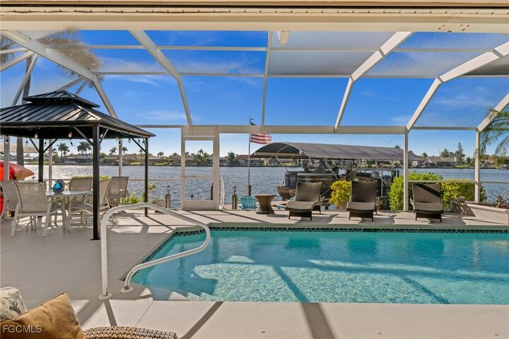 Property Photo: 626 Cape Coral Parkway W FL 33914