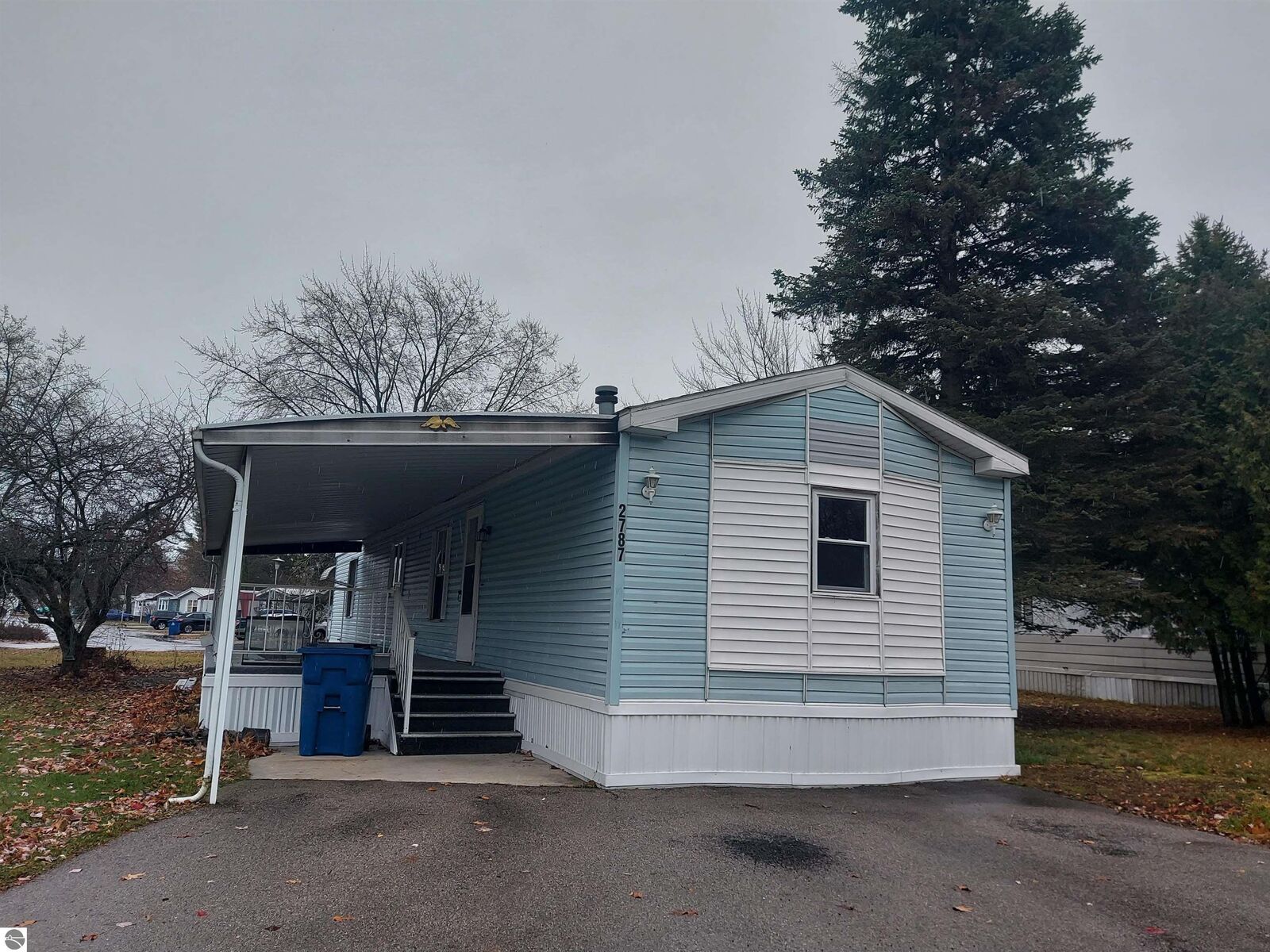 Property Photo:  2787 Ray Boulevard  MI 49686 