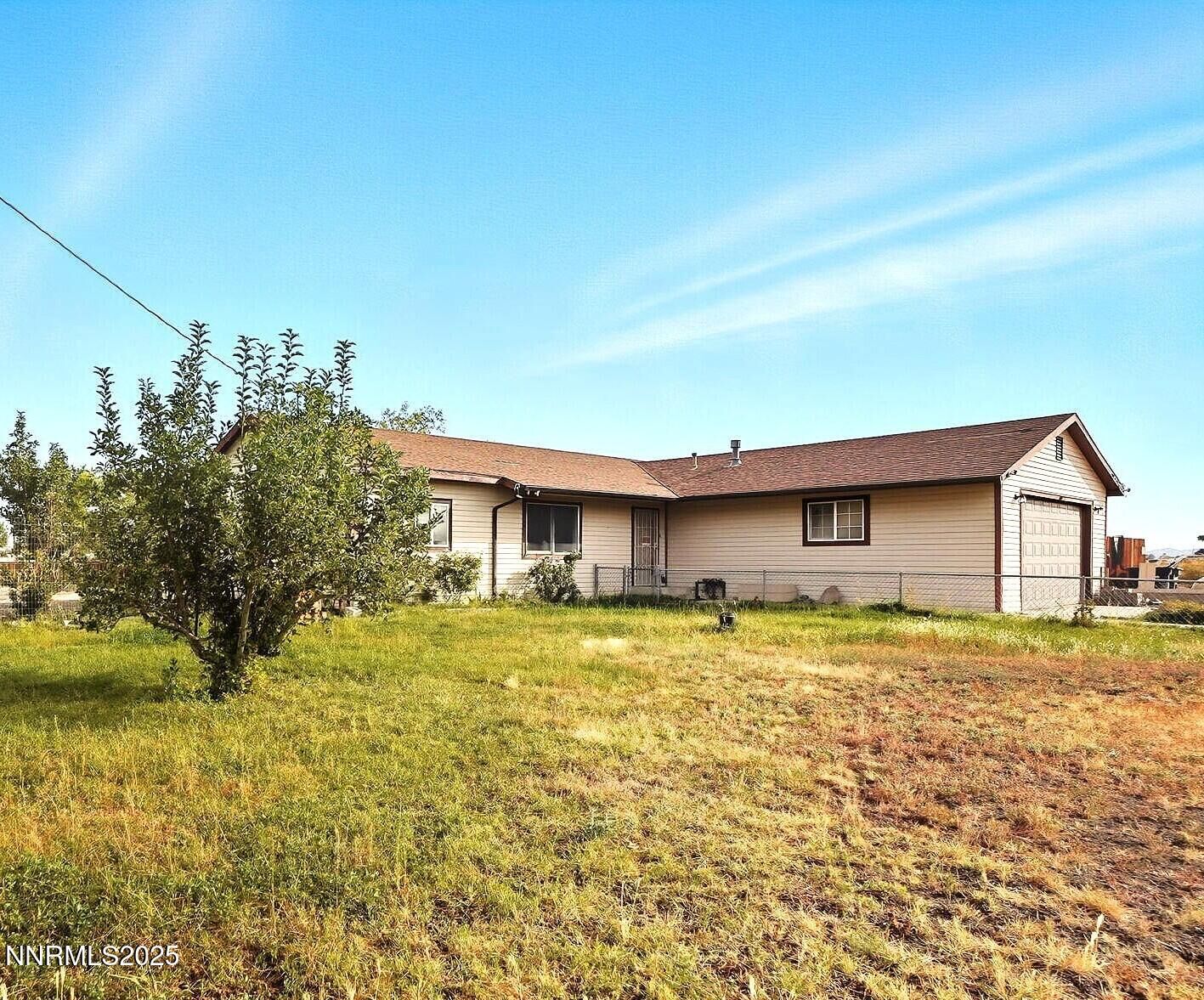 Property Photo: 2 Pinehurst Court NV 89447