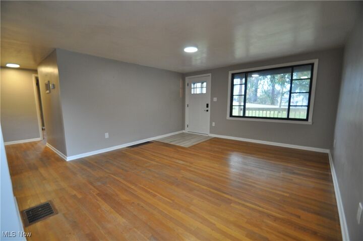 Property Photo:  2069 Chewelah Avenue  OH 43701 