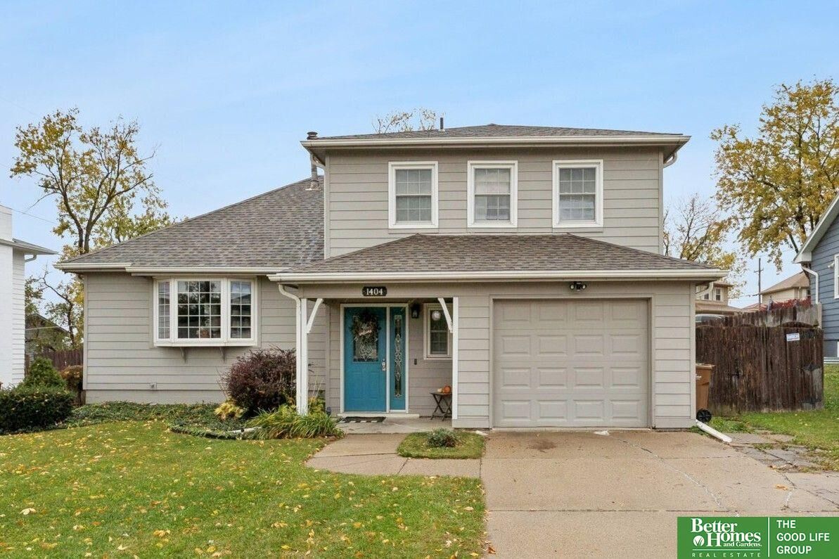 Property Photo:  1404 Thomas Drive  NE 68005 