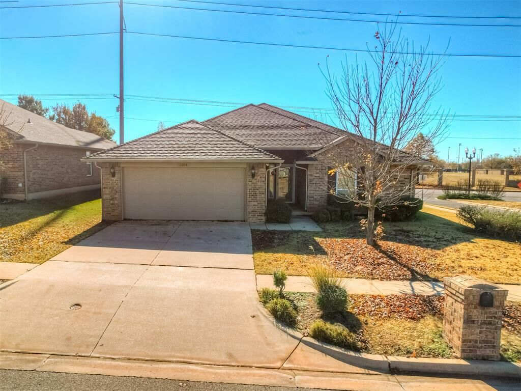 Property Photo:  1604 NW 123rd Place  OK 73120 