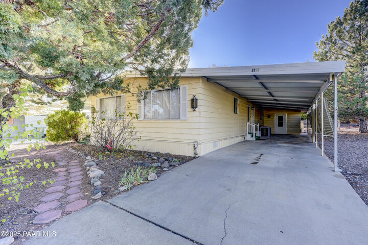 Property Photo:  3075 Cornell Drive  AZ 86301 