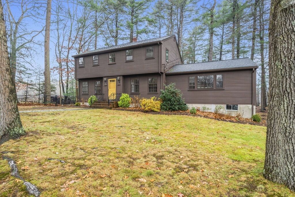 Property Photo:  7 Surrey Ln  MA 02021 