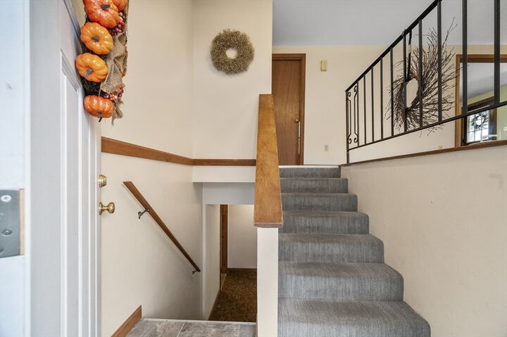 Property Photo:  15 Cumberland St  MA 01606 