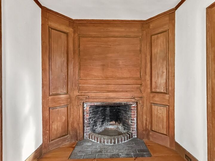 Property Photo:  446 Westford St  MA 01827 