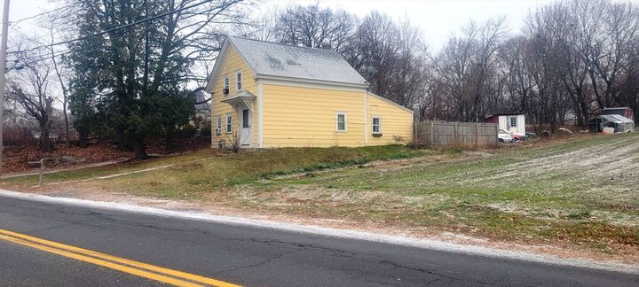 Property Photo:  94 Hampson Street  MA 01826 