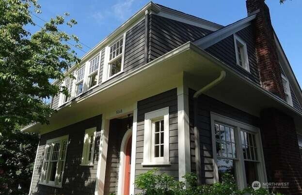 Property Photo: 5268 18th Avenue NE WA 98105