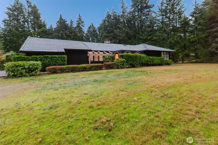 Property Photo: 11255 Ridge Rim Trail SE WA 98367